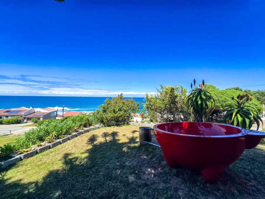 5 Bedroom Property for Sale in Jongensfontein Western Cape